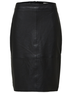 SELECTED FEMME-MAILY