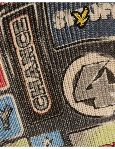 LYLE & SCOTT - FRUIT MACHINE GRAPHIC... LYLE & SCOTT - FRUIT MACHINE GRAPHIC...