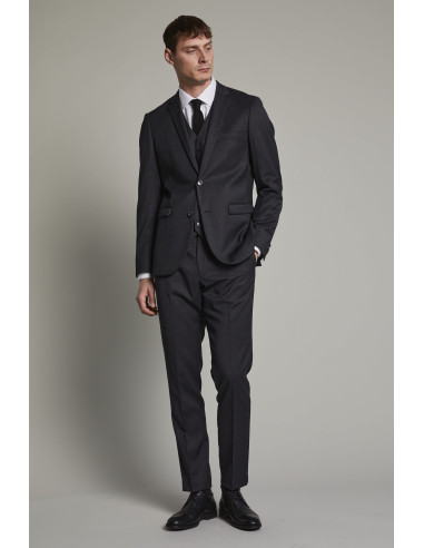 MATINIQUE - GEORGE F STRETCH SUIT