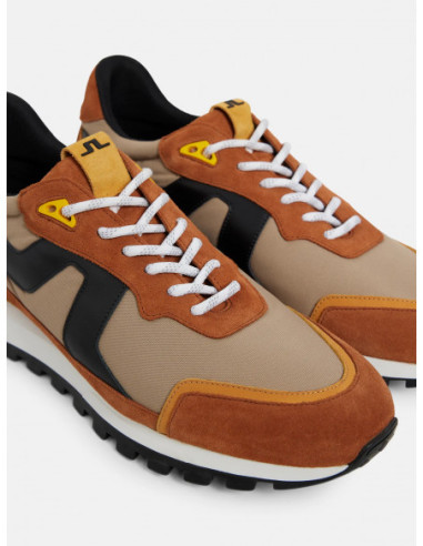 Bridge Runner Sneaker