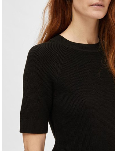 SELECTED FEMME-ELINNA